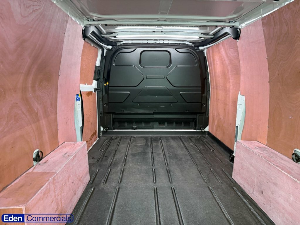 Ford Transit Custom 2L Limited White #4