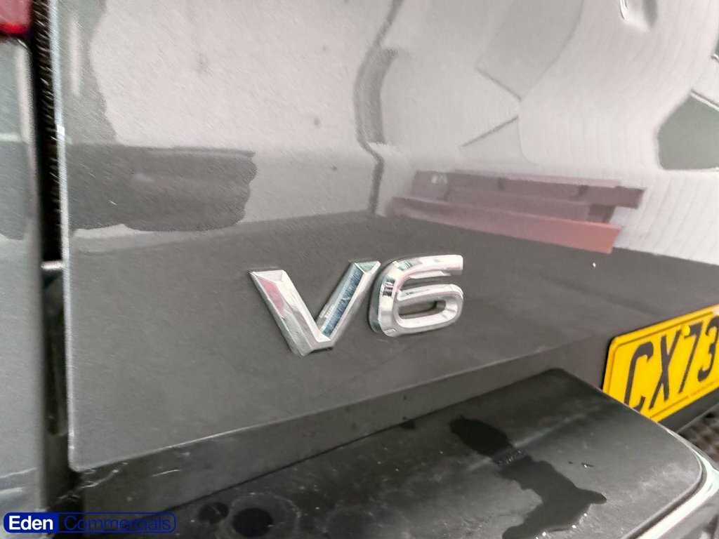 Volkswagen Amarok S-t Grey #9