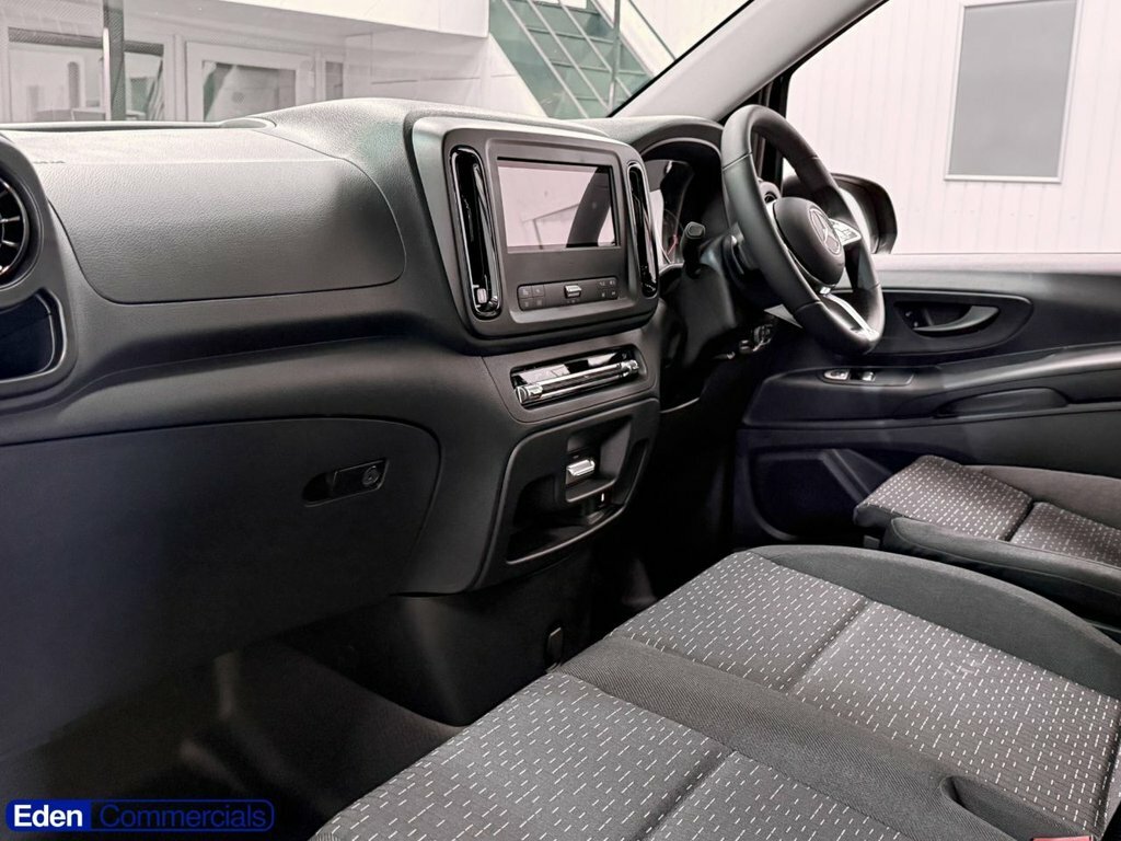 Mercedes-Benz Vito 2L Pro Black #5