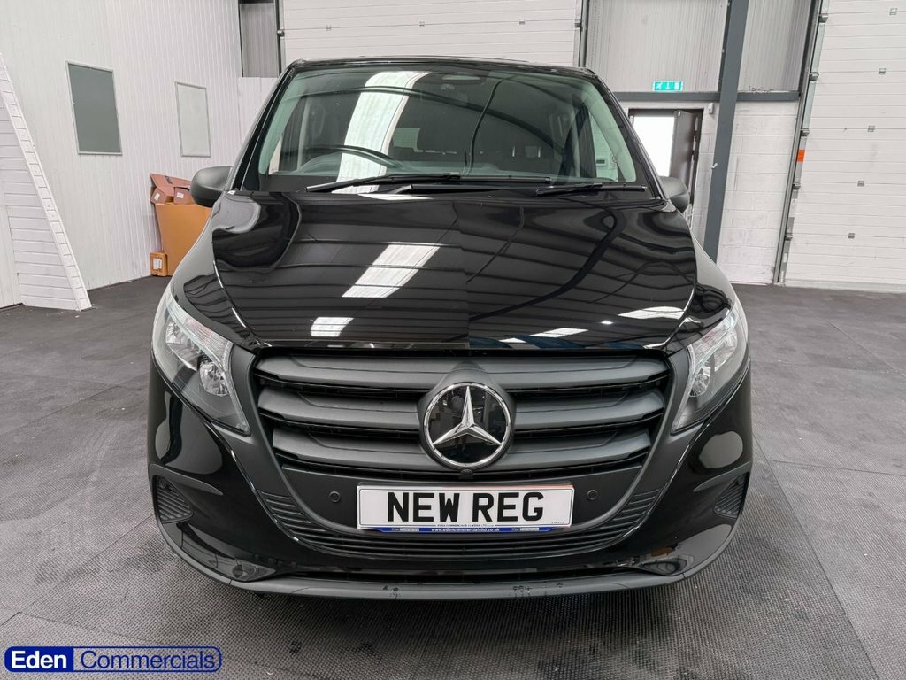 Mercedes-Benz Vito 2L Pro Black #4