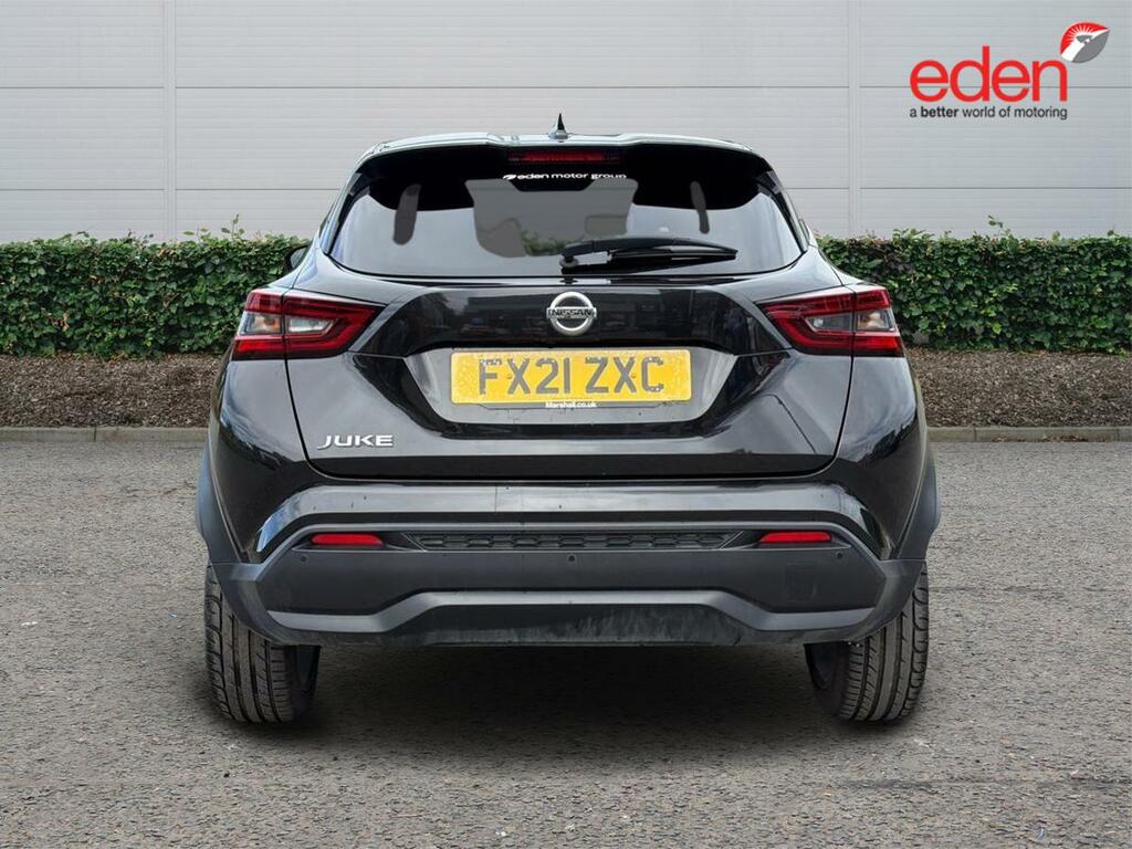 Nissan Juke Tekna Black #6