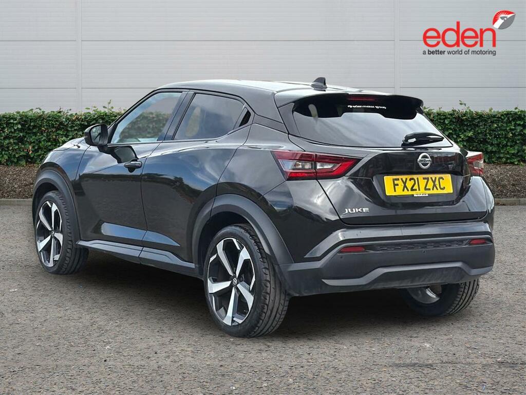 Nissan Juke Tekna Black #5
