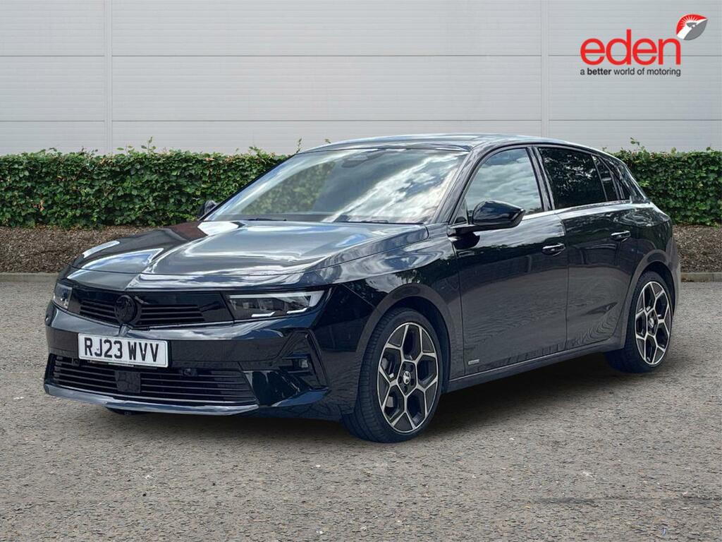 Vauxhall Astra Ultimate Black #3