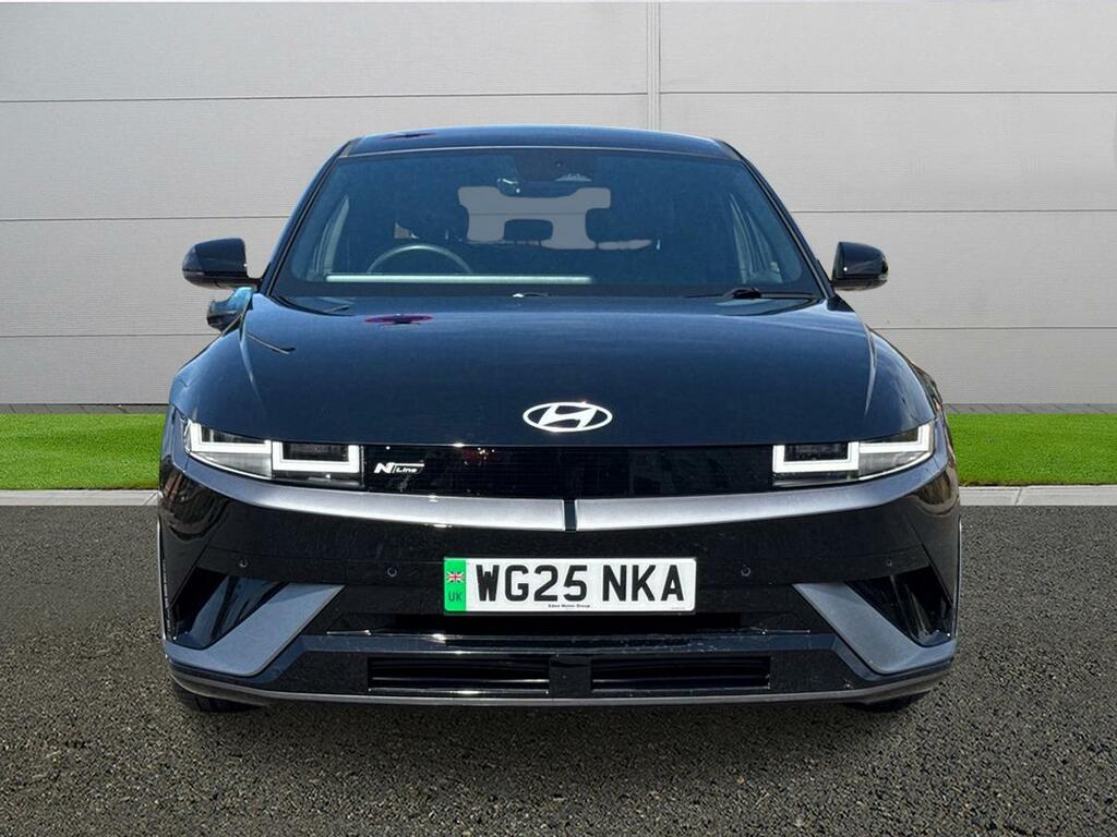 Hyundai Ioniq 5 Hatchback Black #2