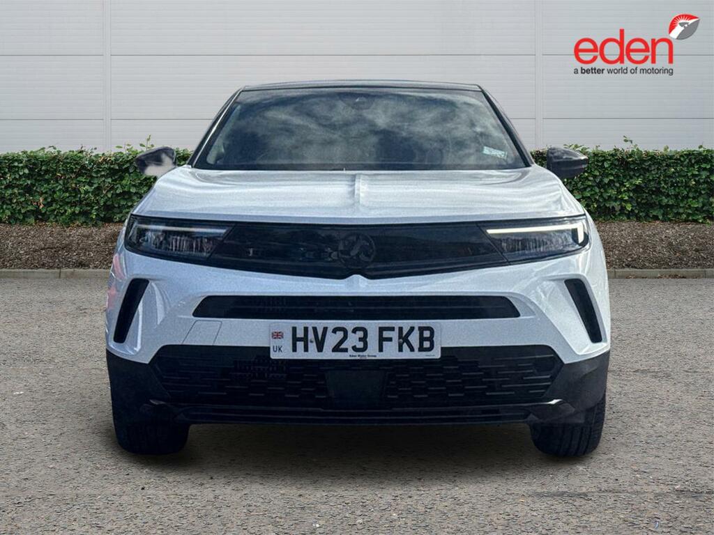 Vauxhall Mokka Suv HV23FKB White #2