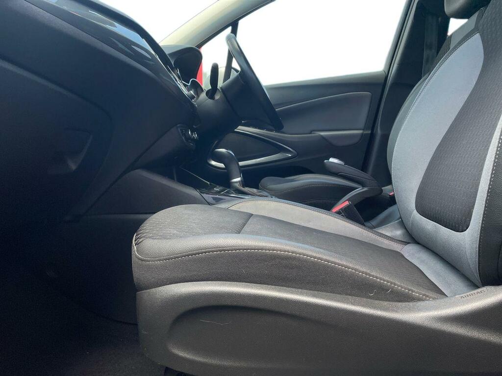 Vauxhall Crossland X Sport White #10