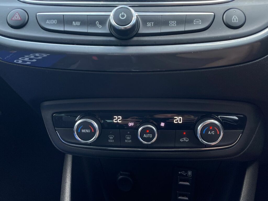 Vauxhall Crossland X Sport White #18