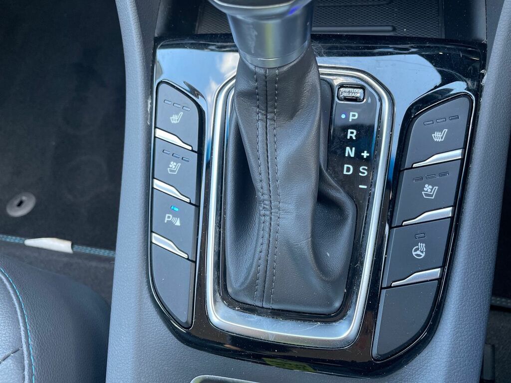 Hyundai Ioniq 1.6L Premium 140 Bhp Black #24