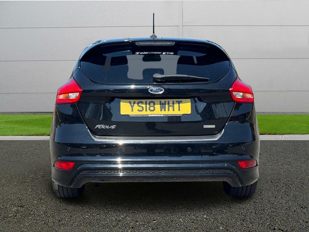 Ford Focus St-line X Black #6
