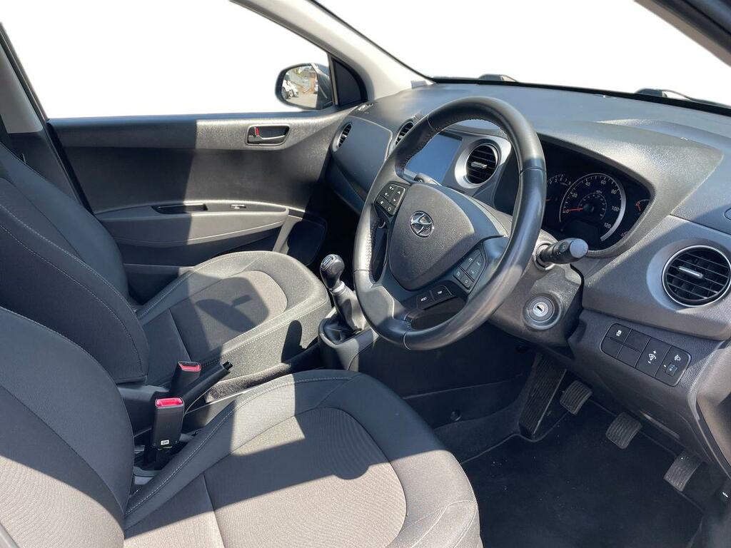 Hyundai I10 1.0 Play Special Edition Stunning Car Inc 12 Month Blue #15