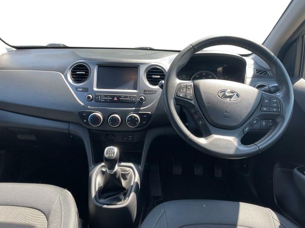 Hyundai I10 1.0 Play Special Edition Stunning Car Inc 12 Month Blue #13