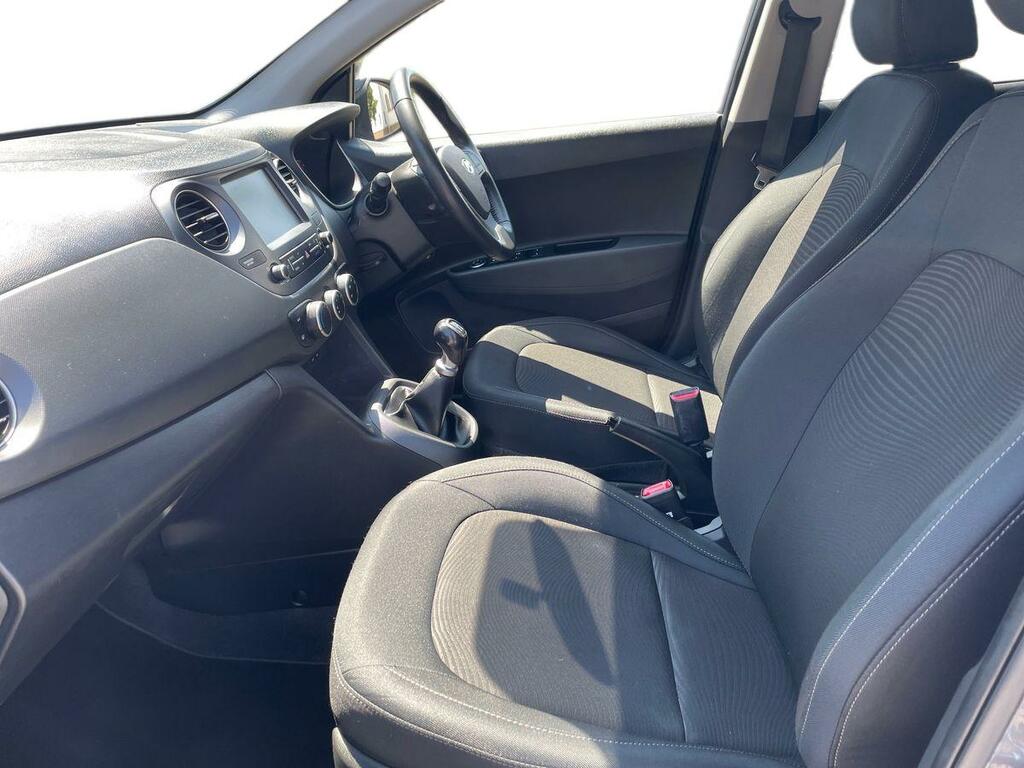 Hyundai I10 1.0 Play Special Edition Stunning Car Inc 12 Month Blue #10