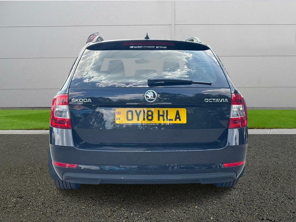 Skoda Octavia Se L Black #6