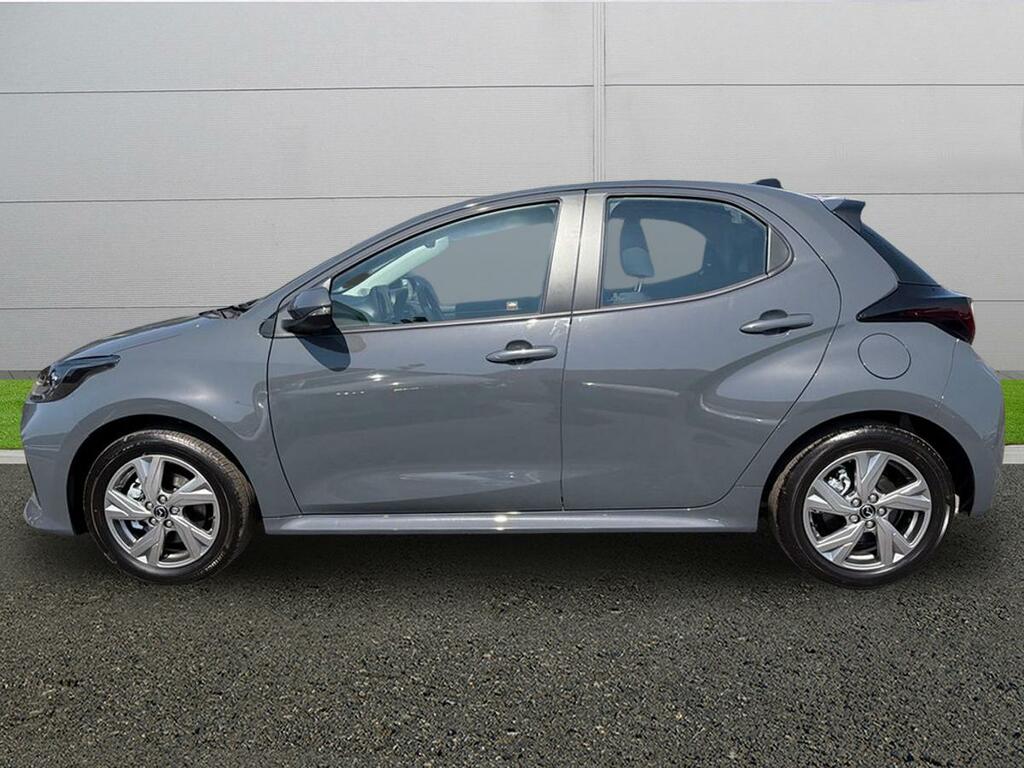 Mazda 2 Exclusive Line #4