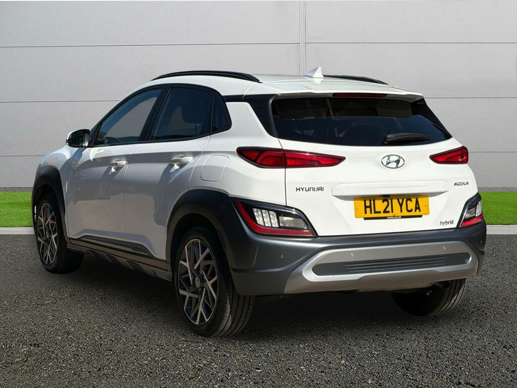 Hyundai Kona Premium White #5