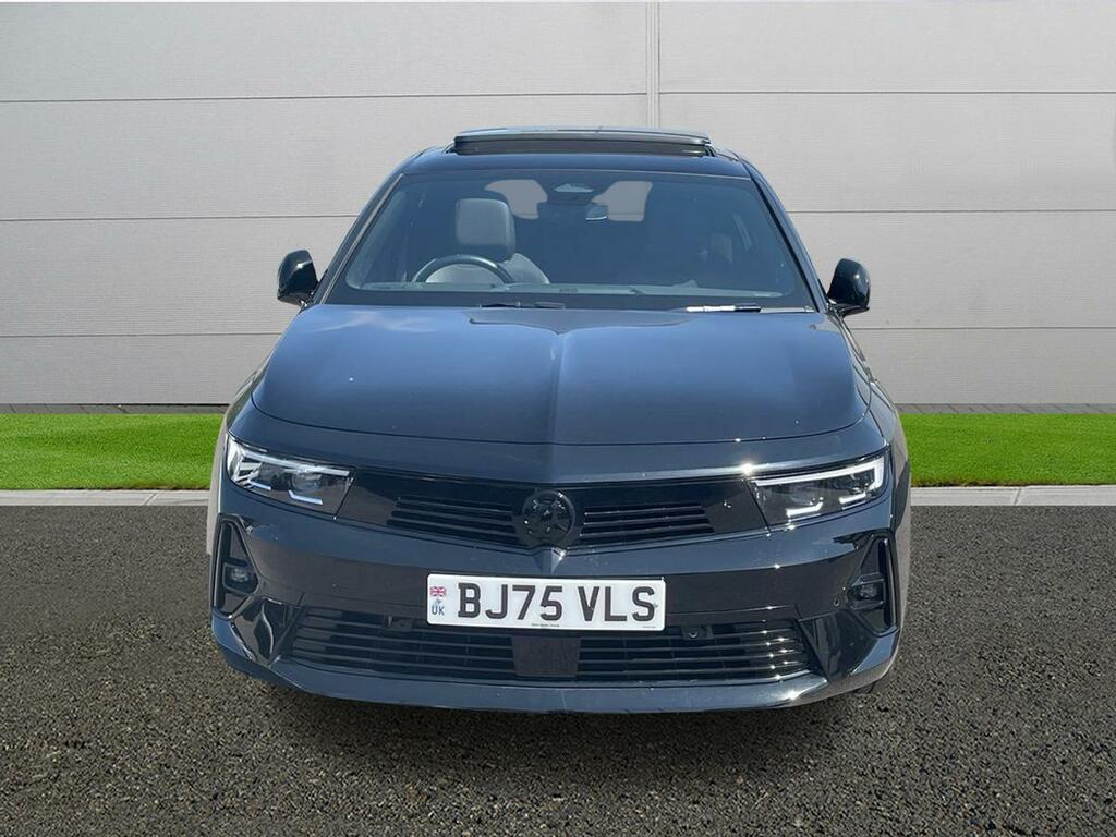 Vauxhall Astra Ultimate Black #2