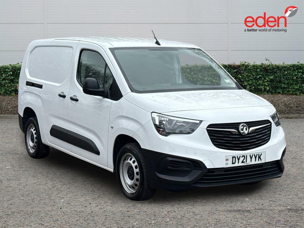 Vauxhall Combo Mpv White