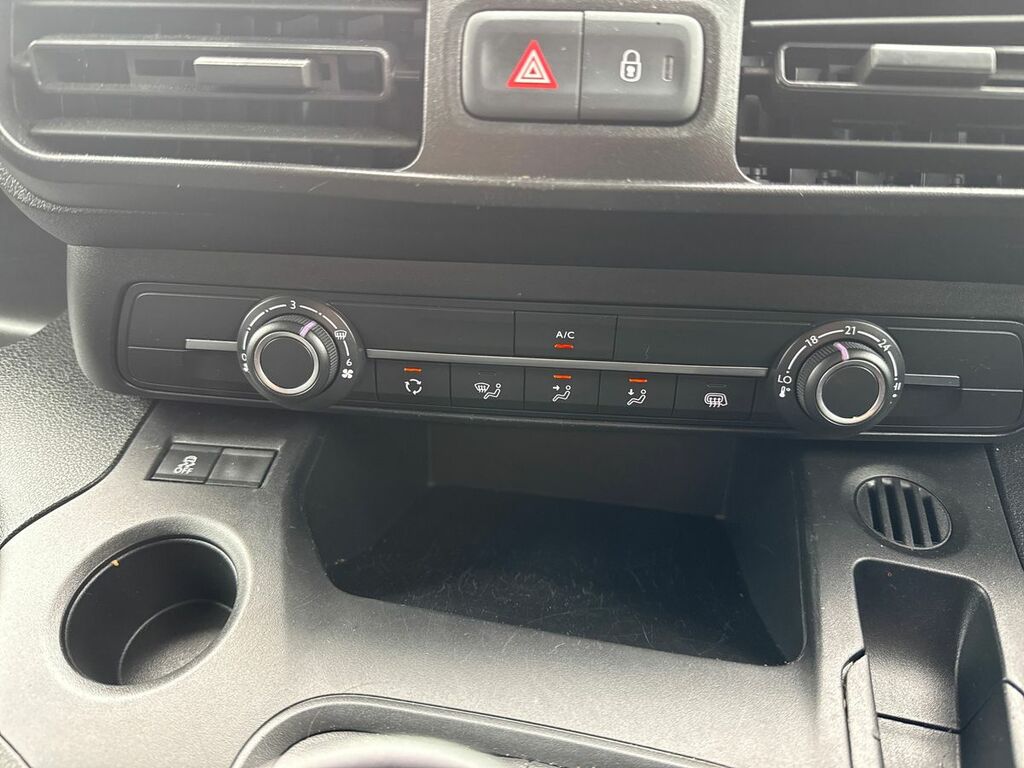 Vauxhall Combo Combo 2300 Dynamic Td White #18