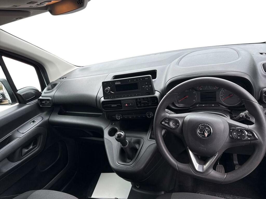 Vauxhall Combo Combo 2300 Dynamic Td White #13