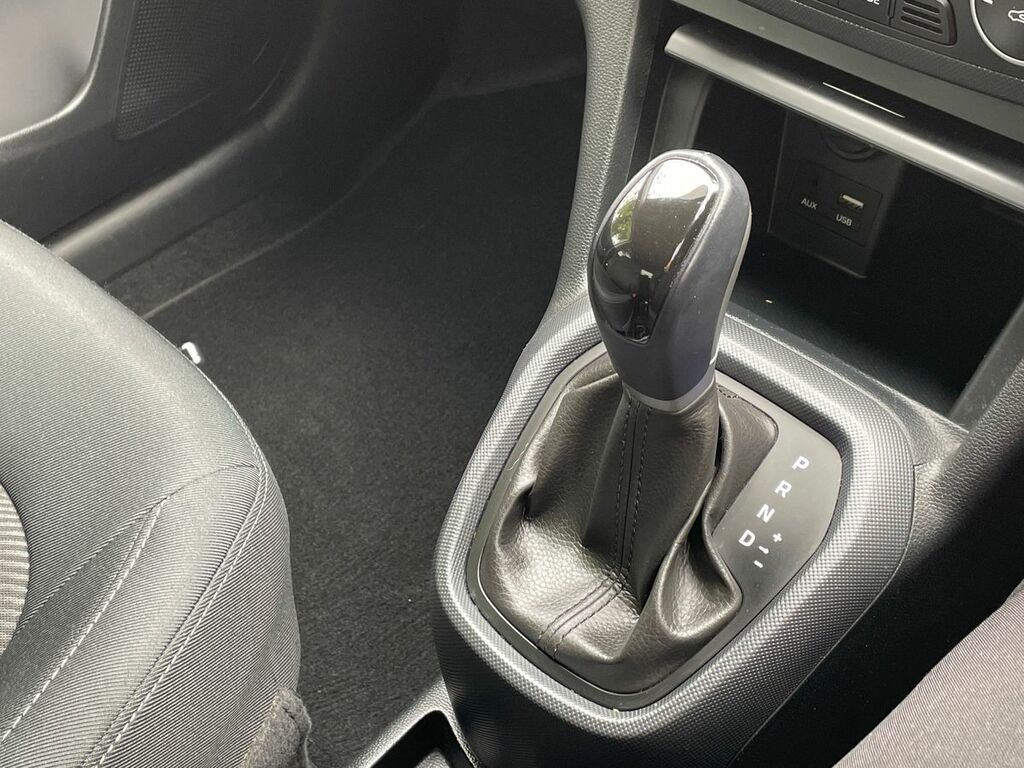 Hyundai I10 Hatchback Black #19