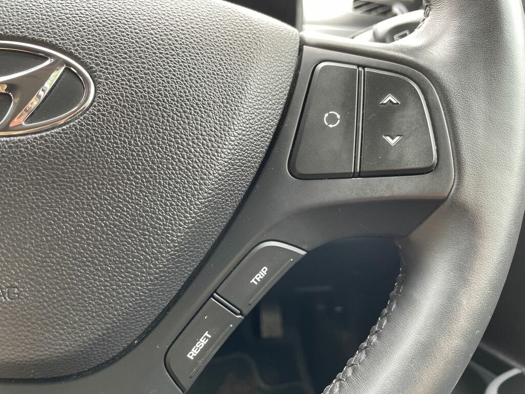 Hyundai I10 Hatchback Black #17