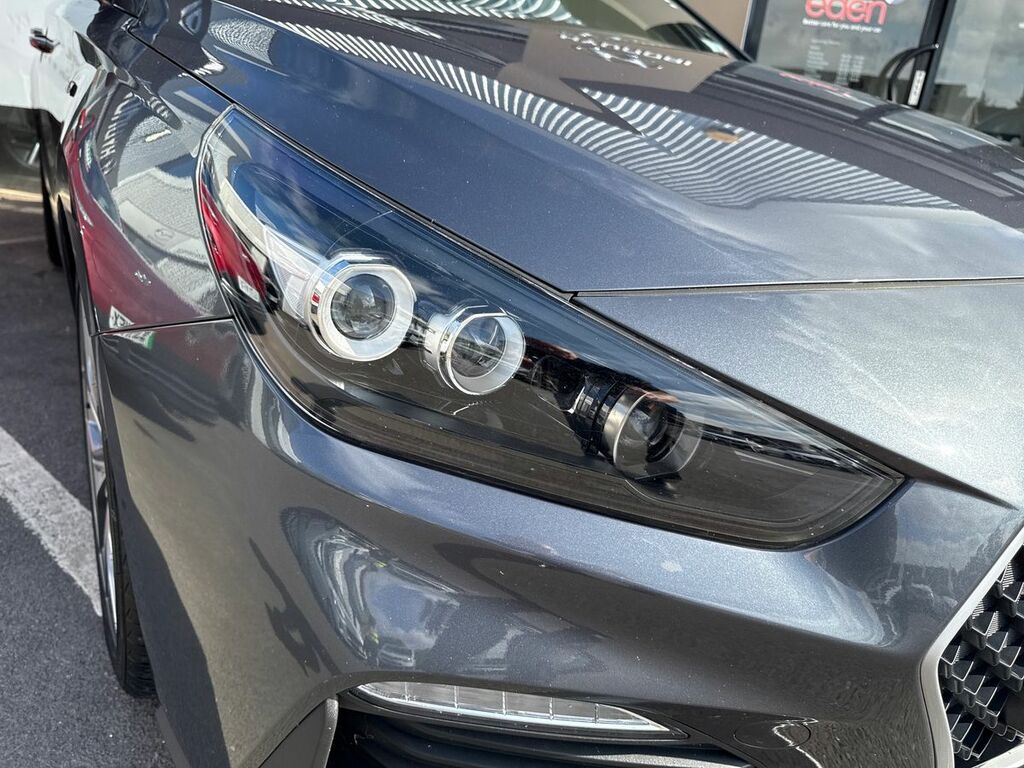 Hyundai I30 Hatchback White #21