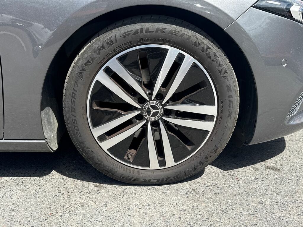 Mercedes-Benz A Class Hatchback Black #9