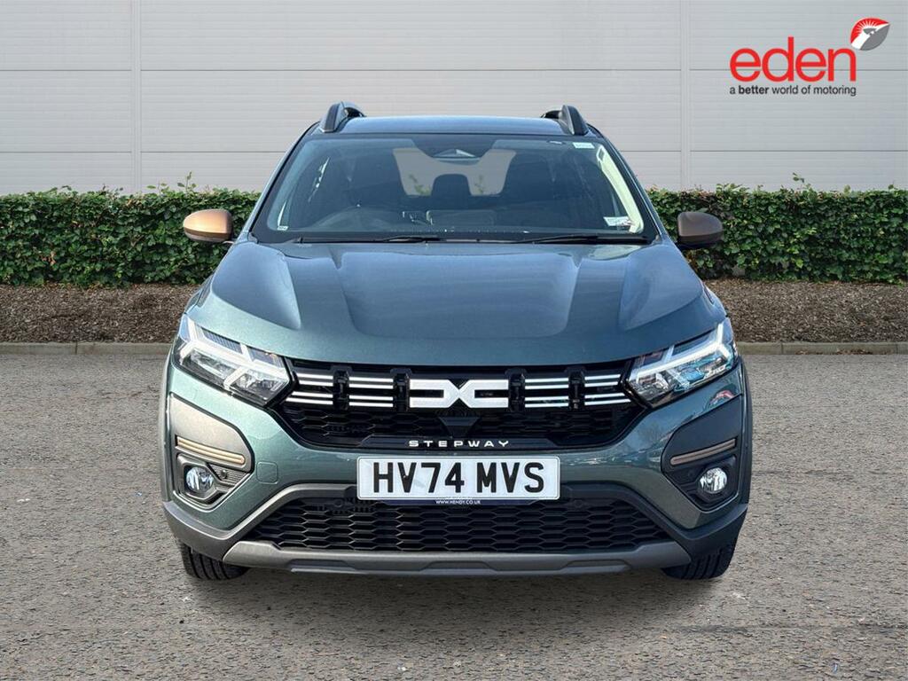 Dacia Sandero Stepway Hatchback Green #2