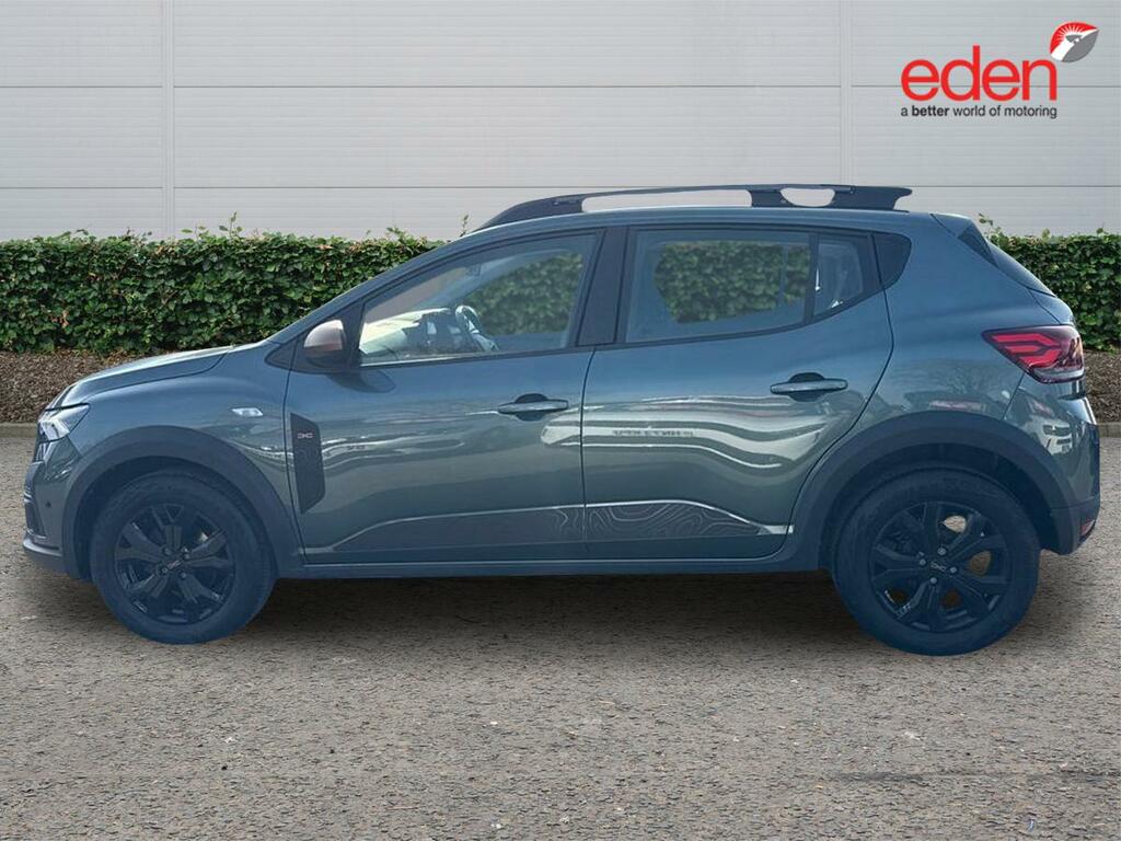 Dacia Sandero Stepway Hatchback Green #4