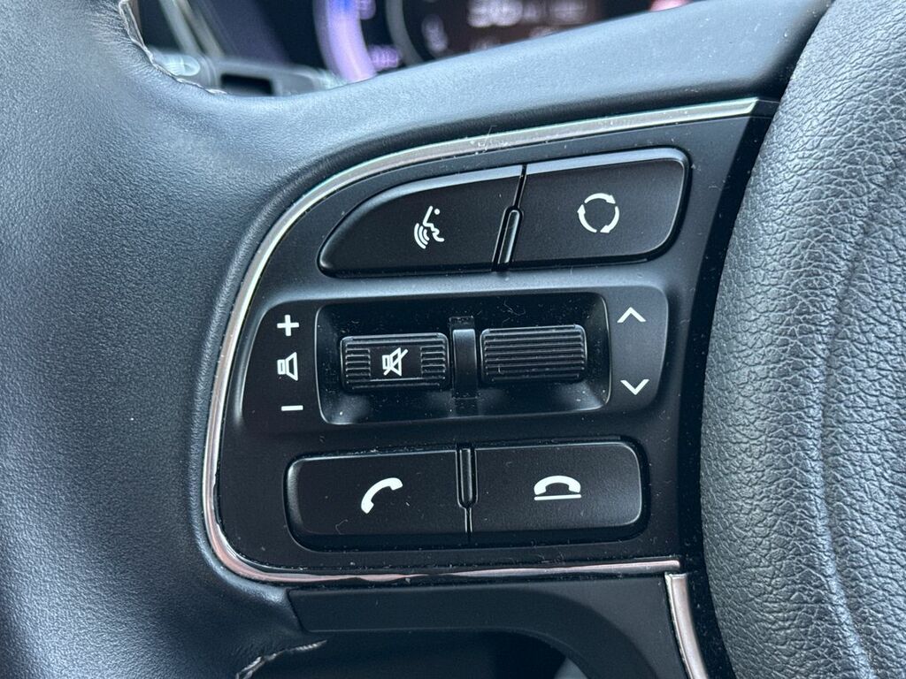 Kia Niro 3 Blue #16