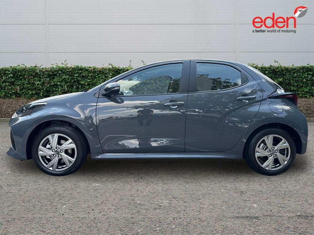 Mazda 2 Exclusive Line  #4