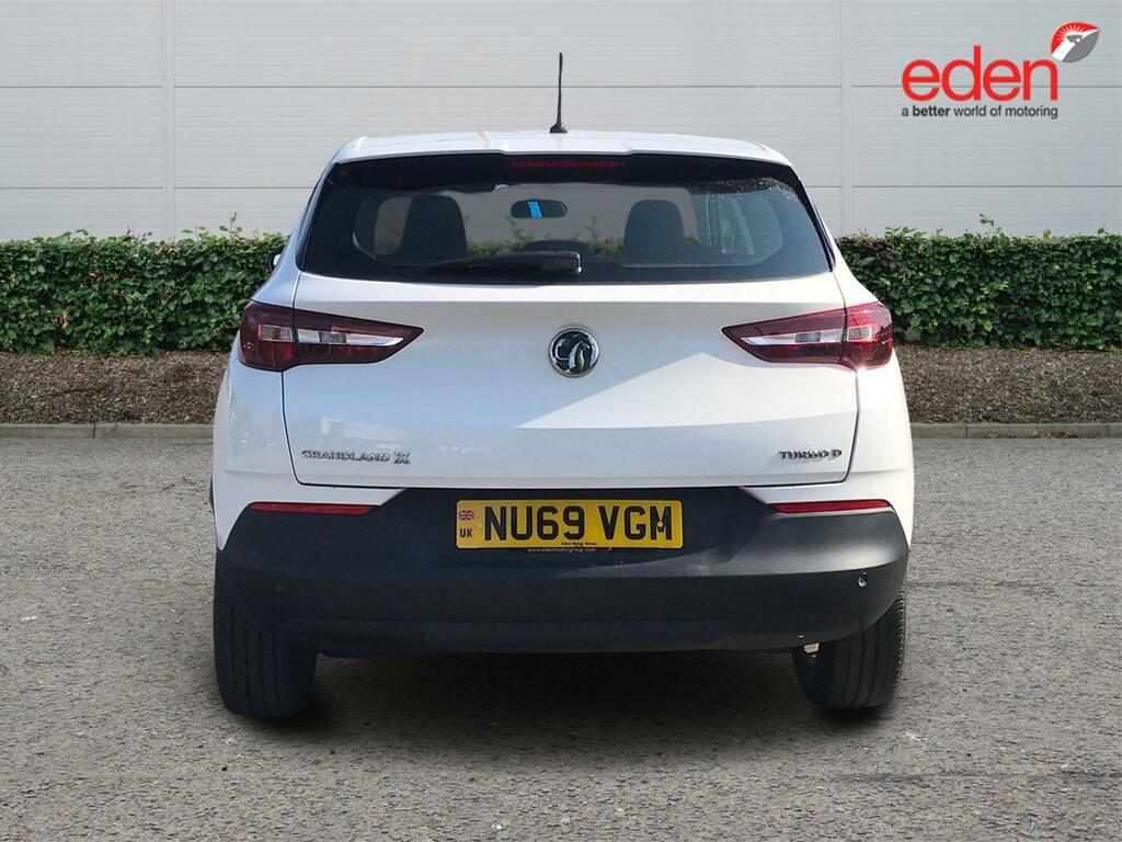 Vauxhall Grandland X Se White #6
