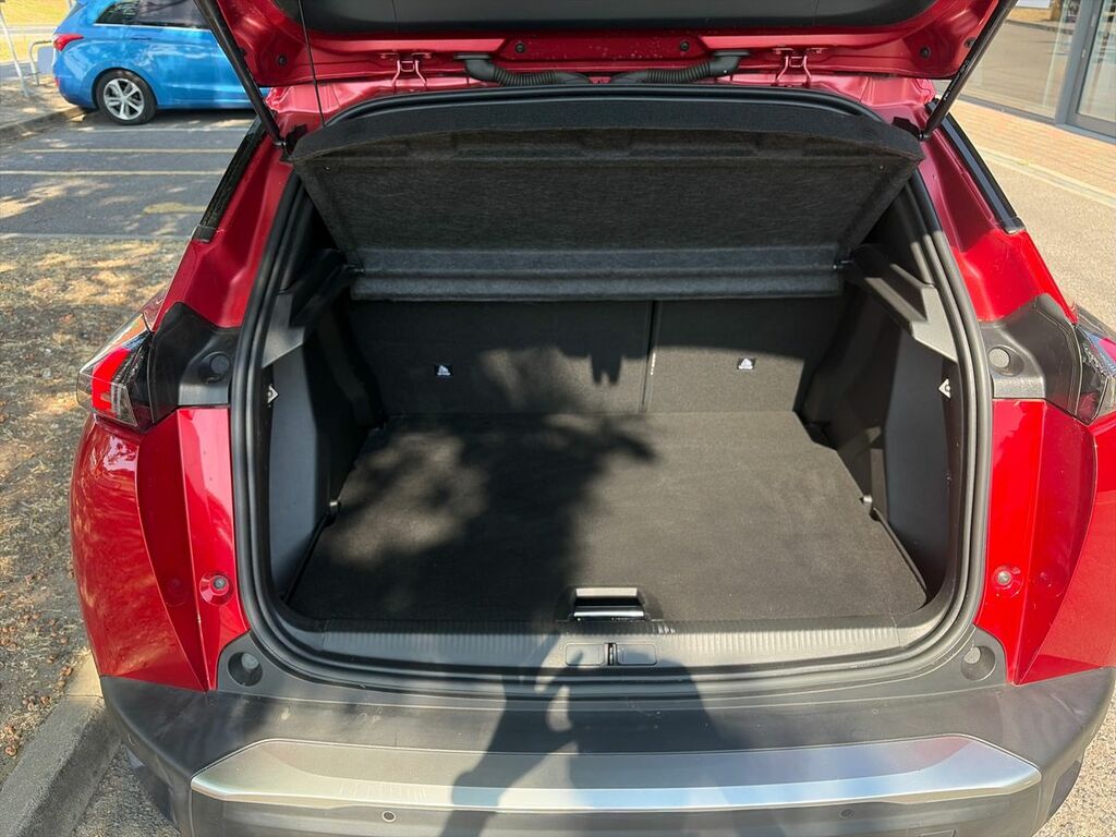 Peugeot 2008 1.2 Puretech Active Premium-plus Red #12
