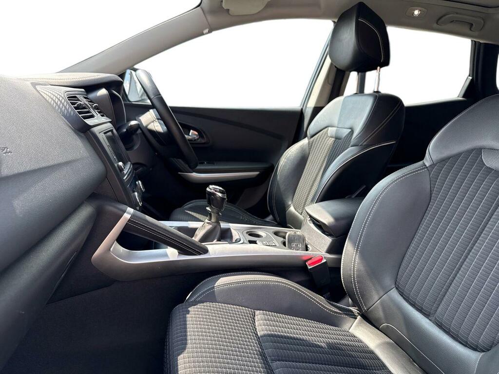 Renault Kadjar 1.5 Dynamique S Nav Dci 110 Bhp Grey #10