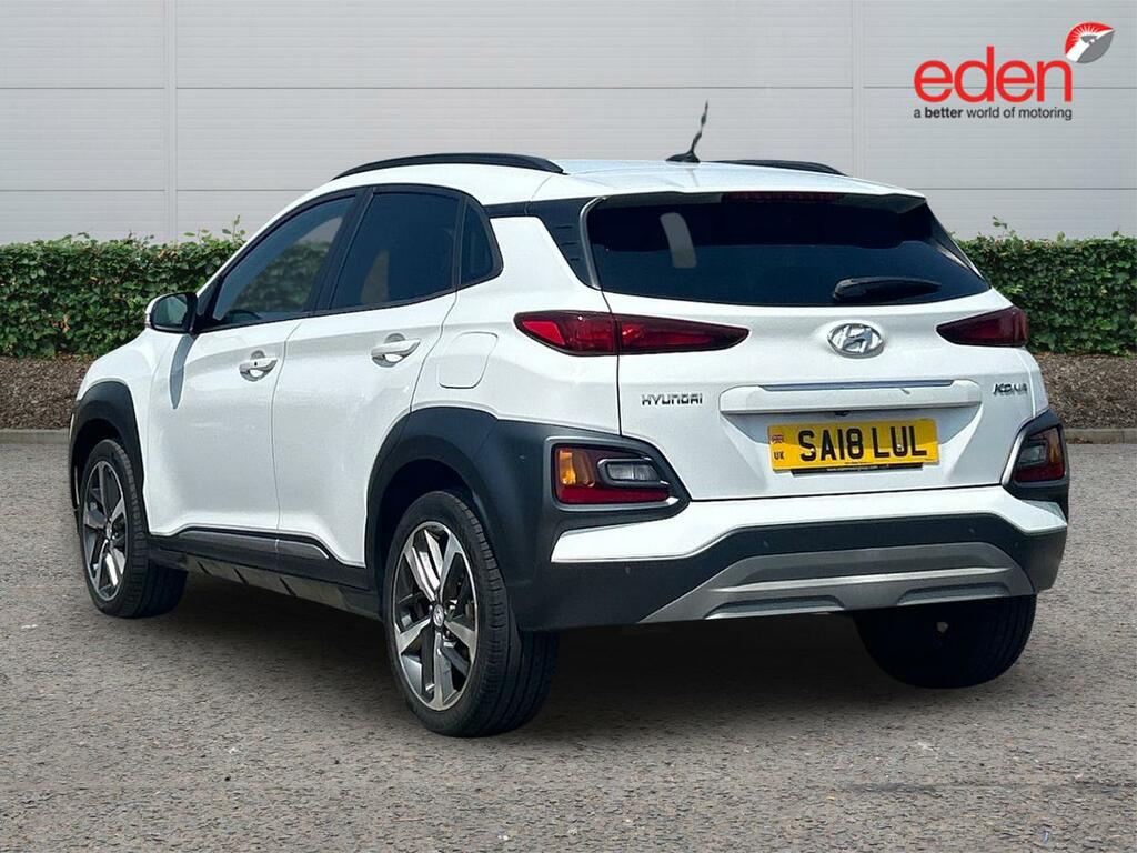 Hyundai Kona Premium White #5