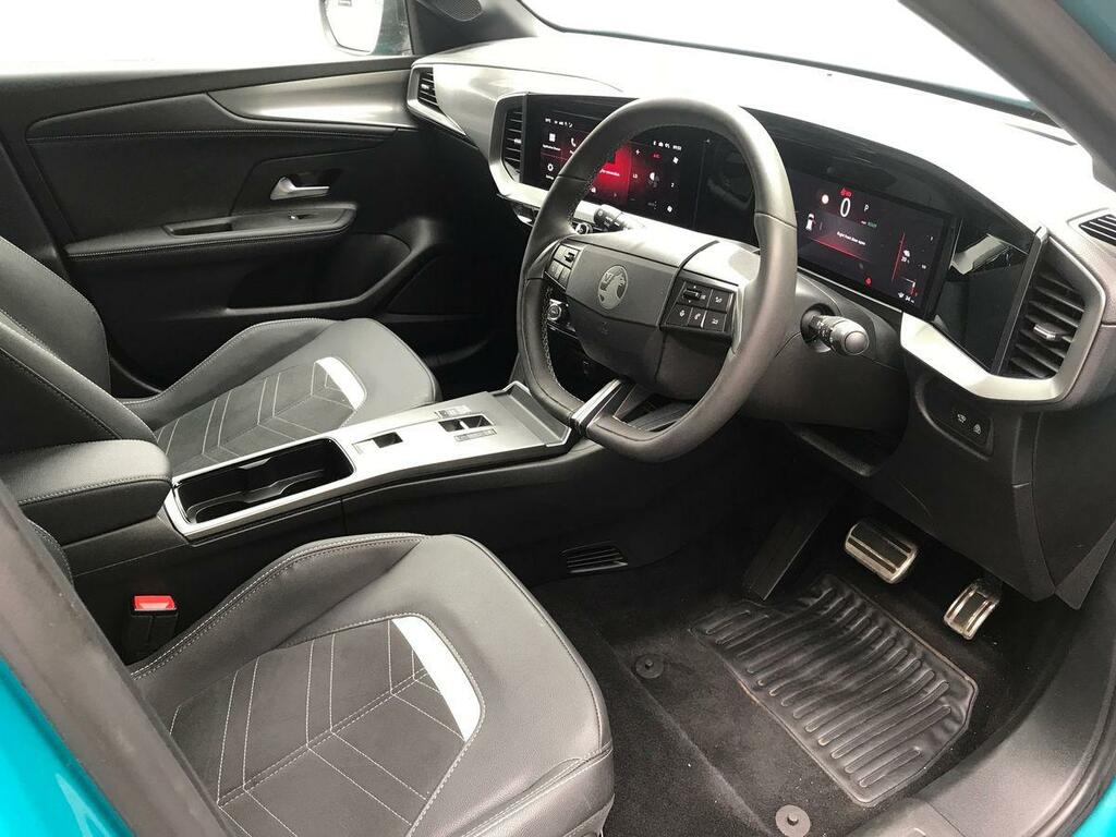 Vauxhall Mokka Ultimate Red #13