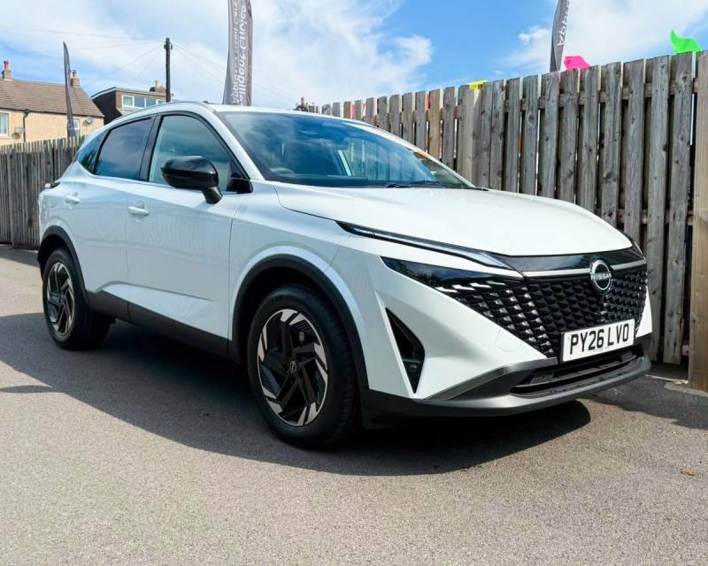 Nissan Qashqai 1.3 Dig-t Mh N-connecta White