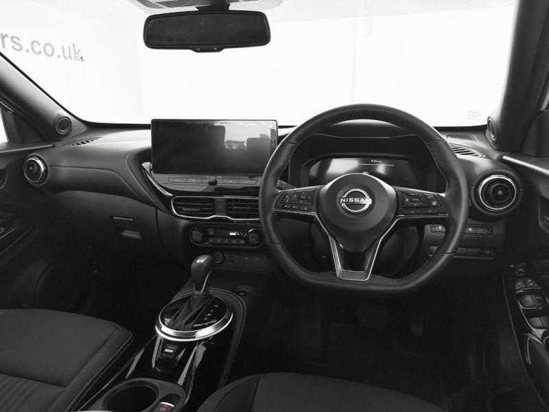 Nissan Juke 1.6 Hybrid Tekna - 2026 PY75JDZ White #2