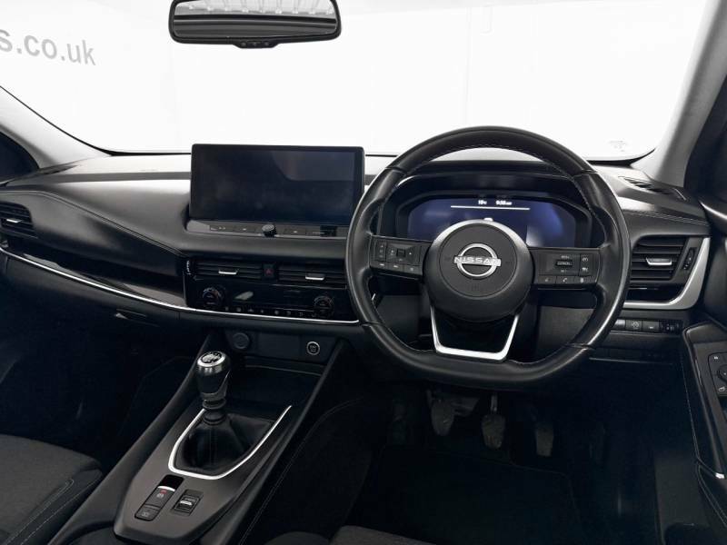 Nissan Qashqai 1.3 Dig-t Mh N-connecta White #2