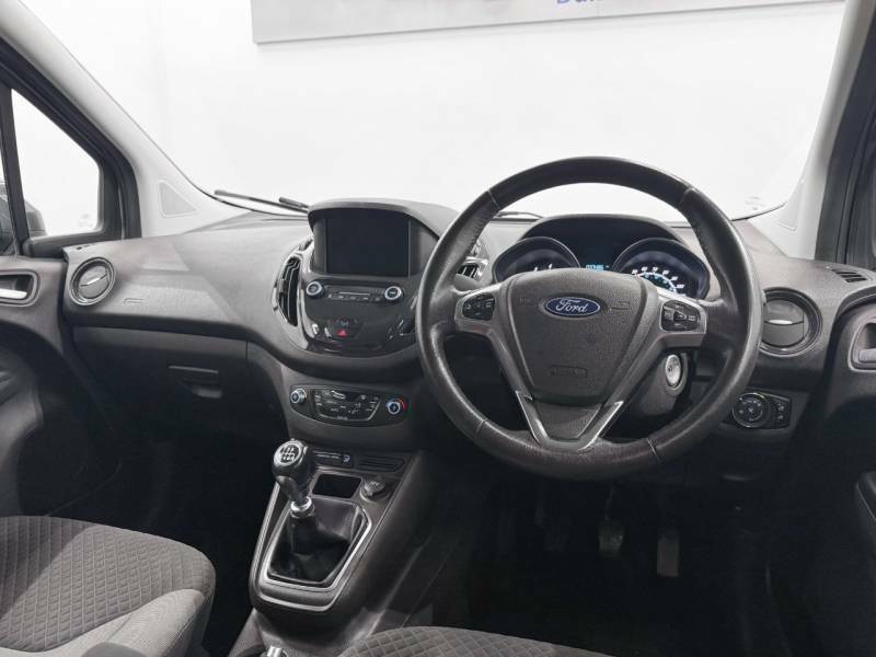 Ford Tourneo Courier Titanium Black #12