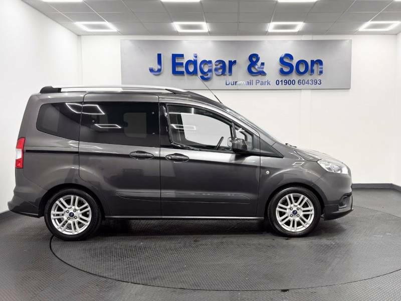 Ford Tourneo Courier Titanium Black #8
