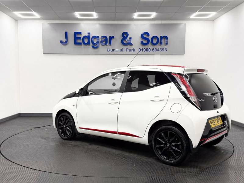 Toyota Aygo 1.0 Vvt-i X-press White #5