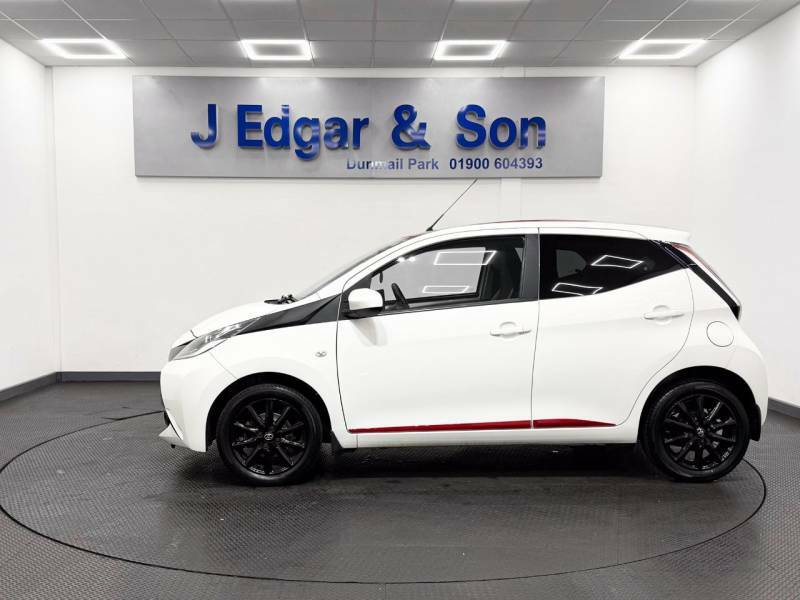 Toyota Aygo 1.0 Vvt-i X-press White #4