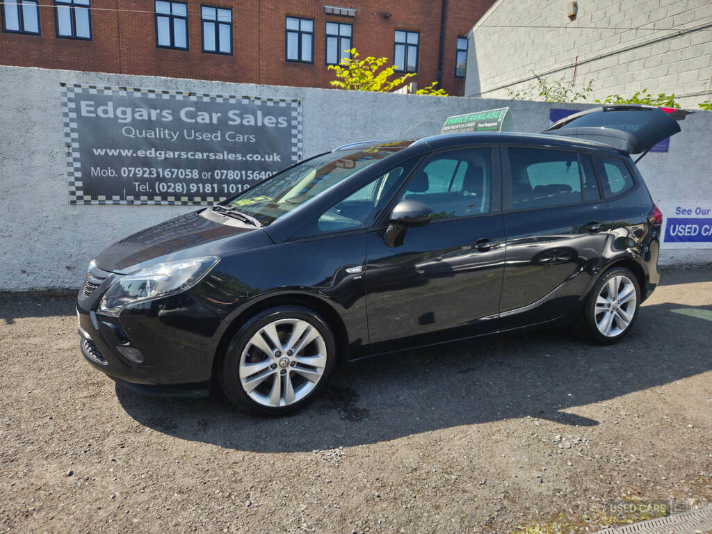 Vauxhall Zafira Tourer 1.4T Sri Black #2