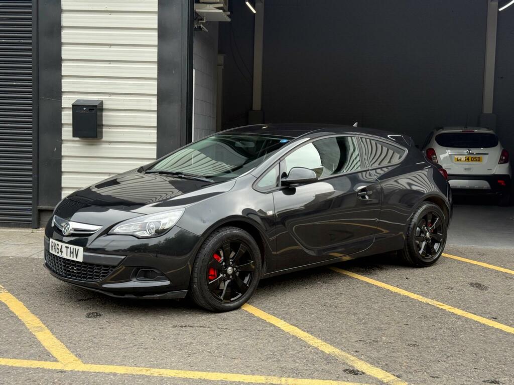 Vauxhall Astra GTC Coupe White #14