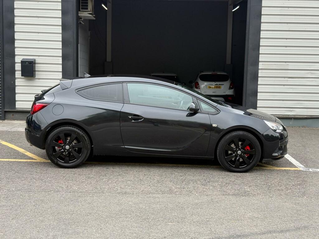 Vauxhall Astra GTC 1.6T Ecotec 16V Sport Euro 5 Ss Black #4