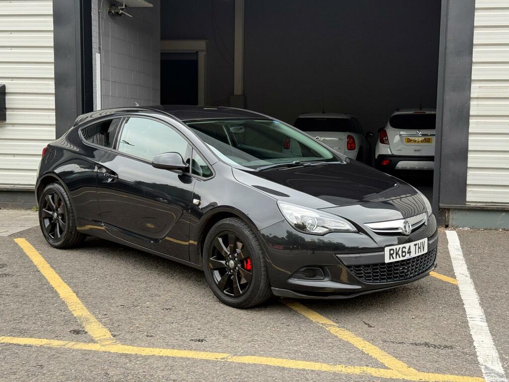 Vauxhall Astra GTC Coupe White #9