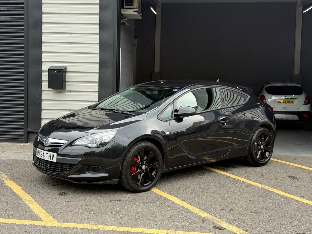 Vauxhall Astra GTC Coupe White #12