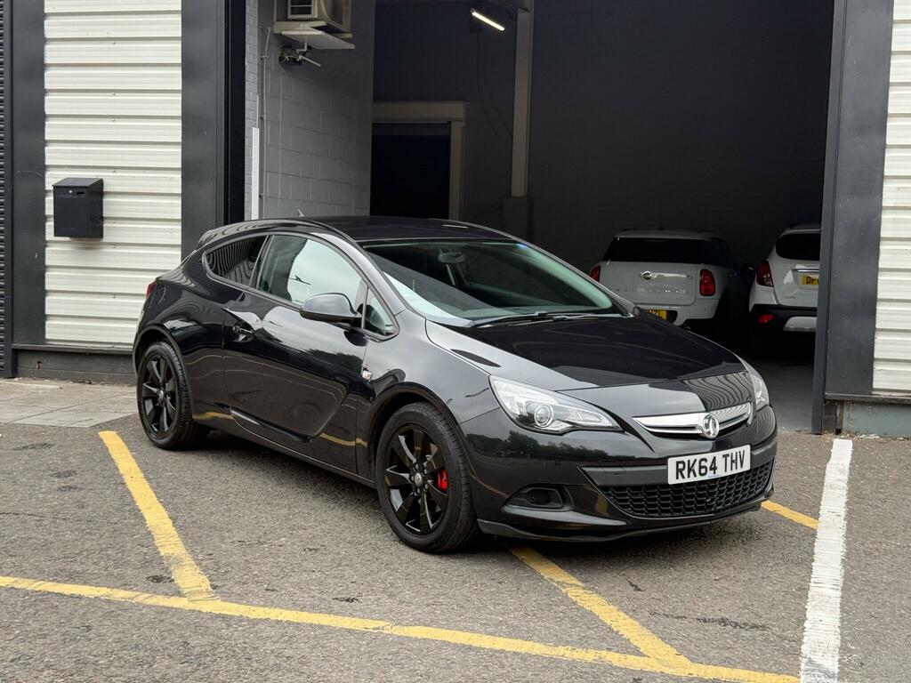 Vauxhall Astra GTC Coupe White #11