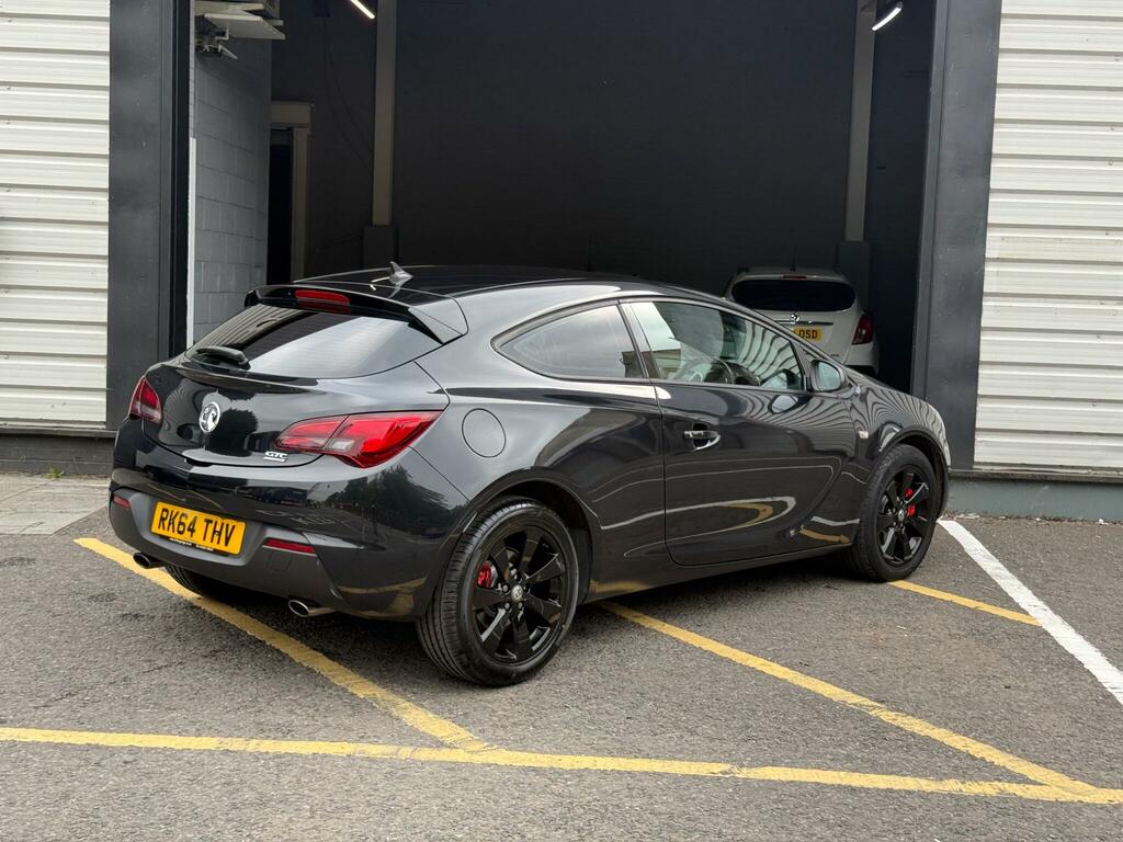 Vauxhall Astra GTC Coupe White #36